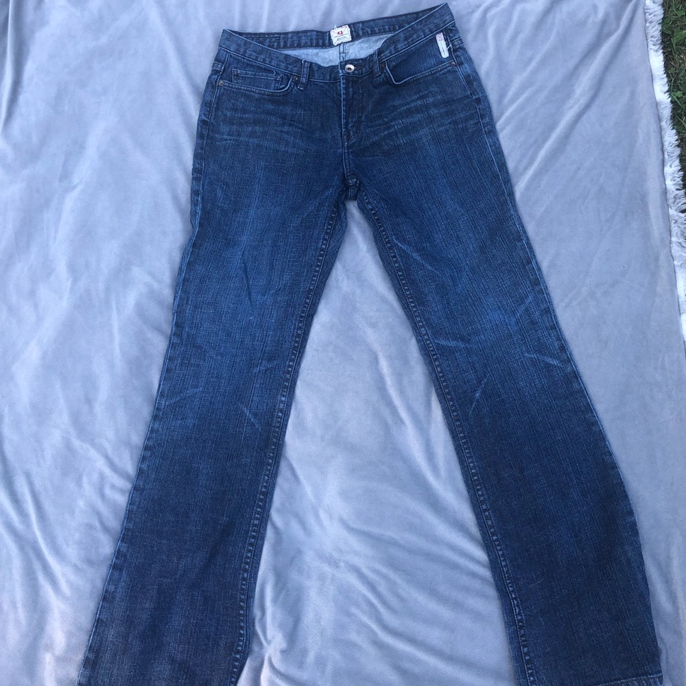 Cute jeans!